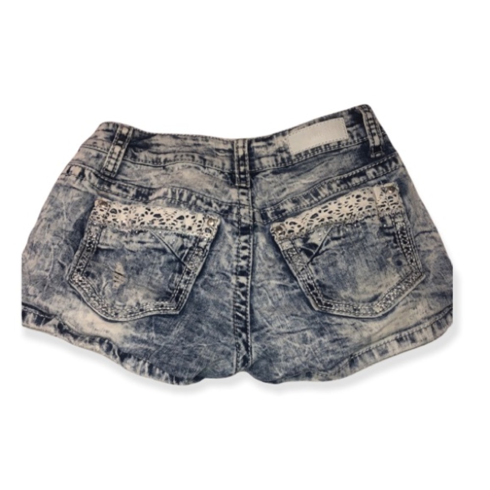 Day trip shorts size 26
